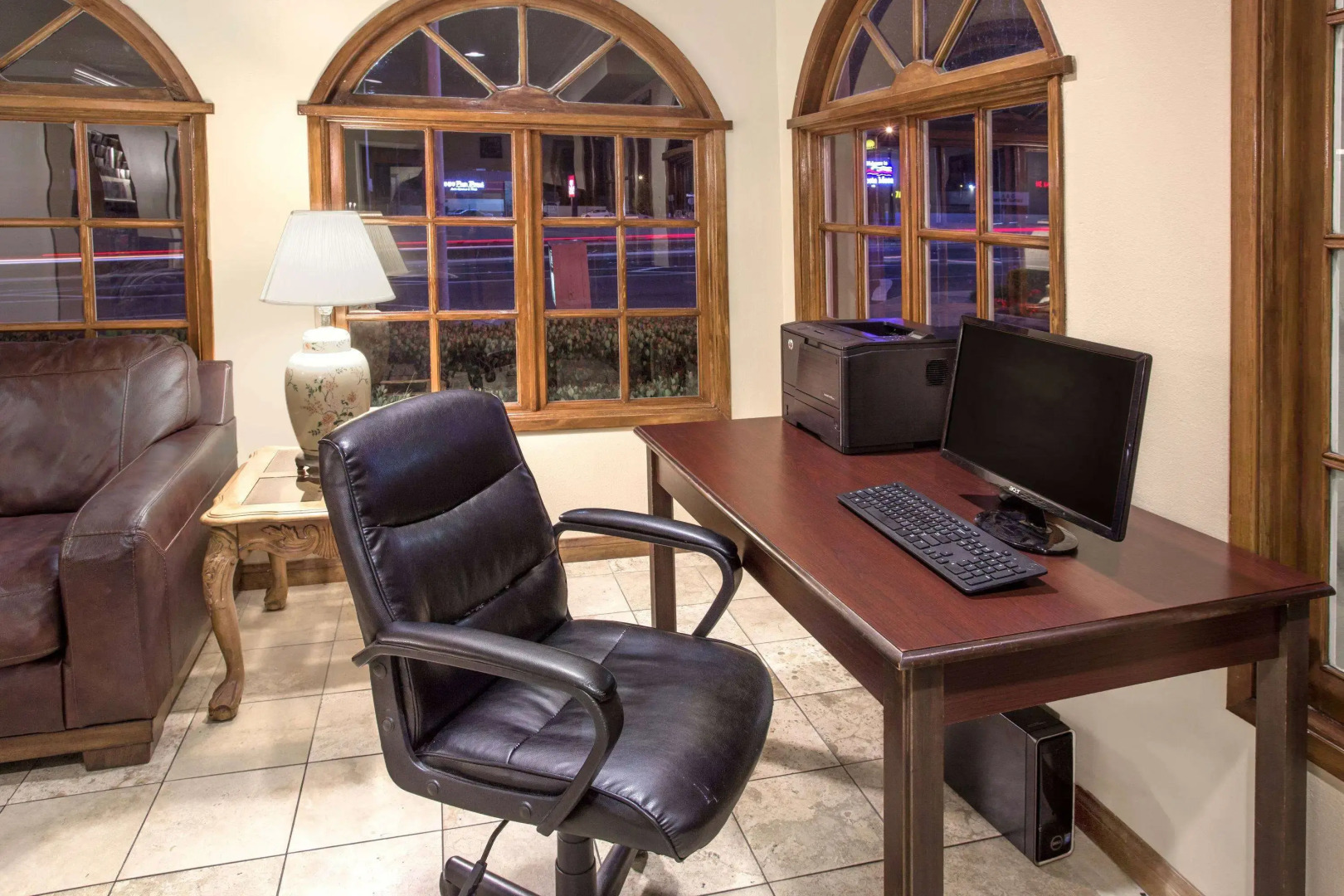 Travelodge by Wyndham Costa Mesa Newport Beach Hacienda