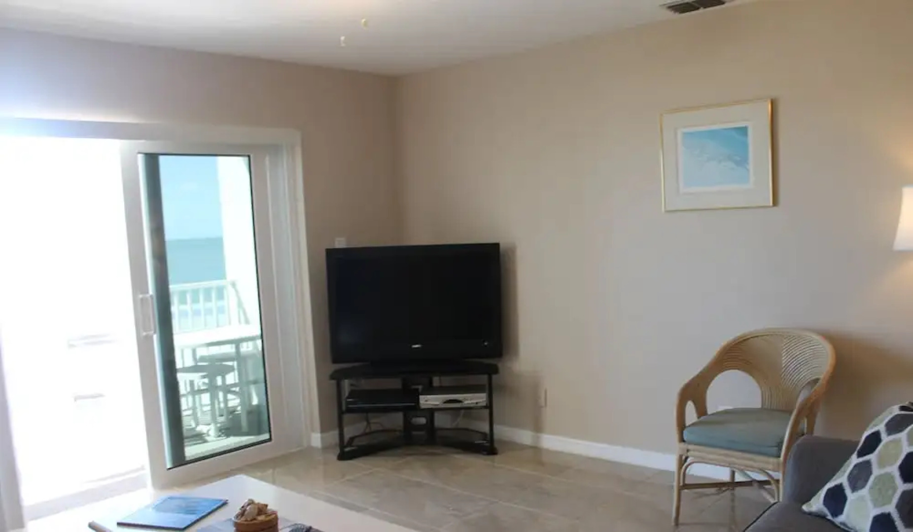 Sea Breeze 303 Apartment