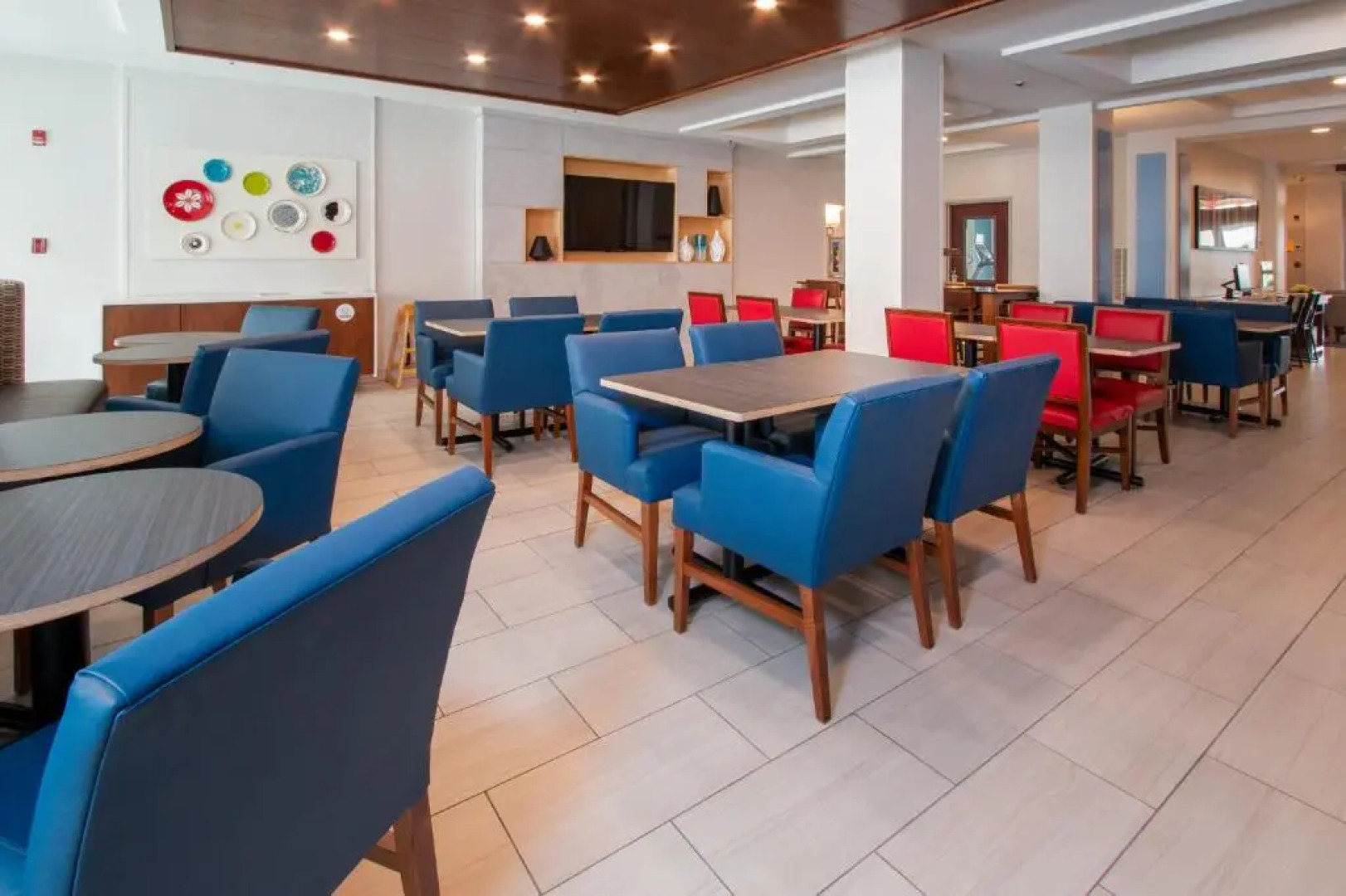 Holiday Inn Express Hotel & Suites Tupelo by IHG
