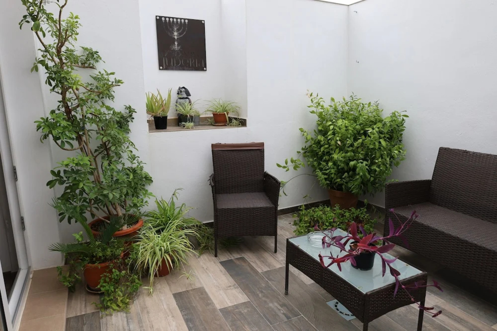 Hospedium DLJ Hostal Temático Desde La Judería