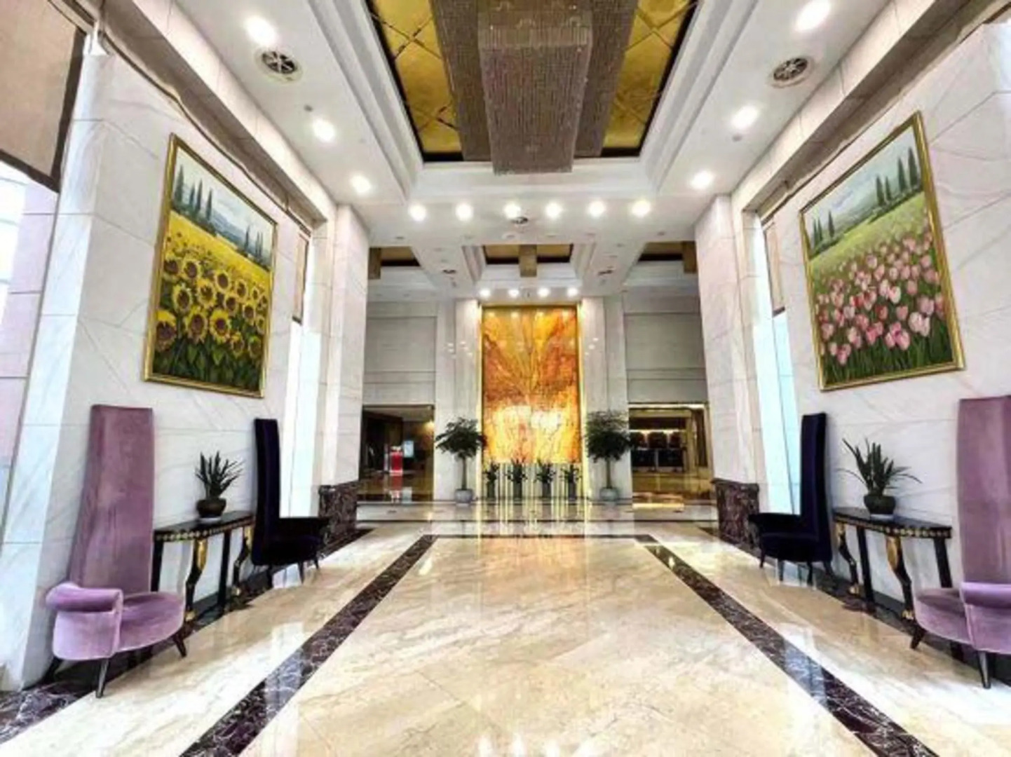 Jingjiang International Hotel
