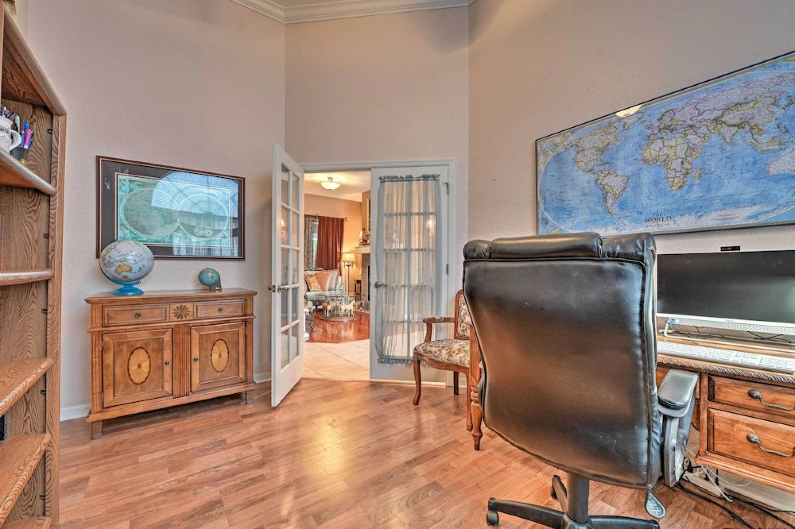 Elegant Valrico Home ~ 15 Mi to Downtown Tampa!