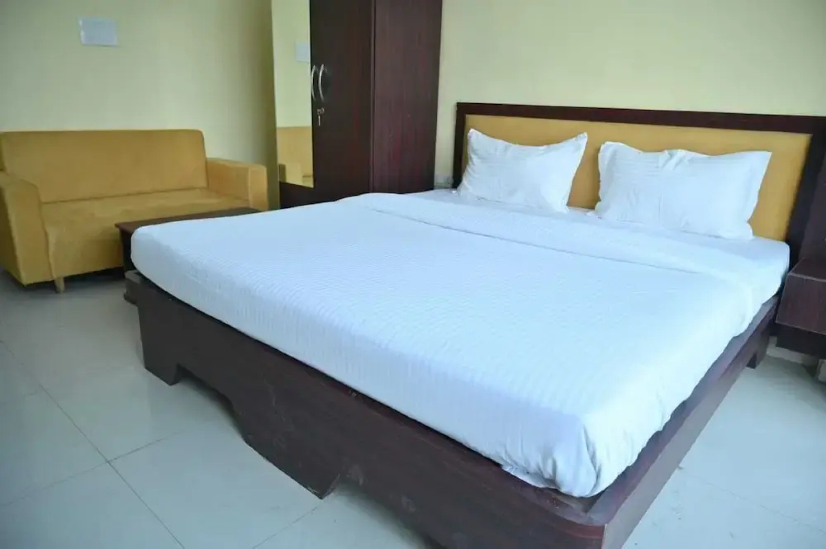 Hotel Shantam Regency