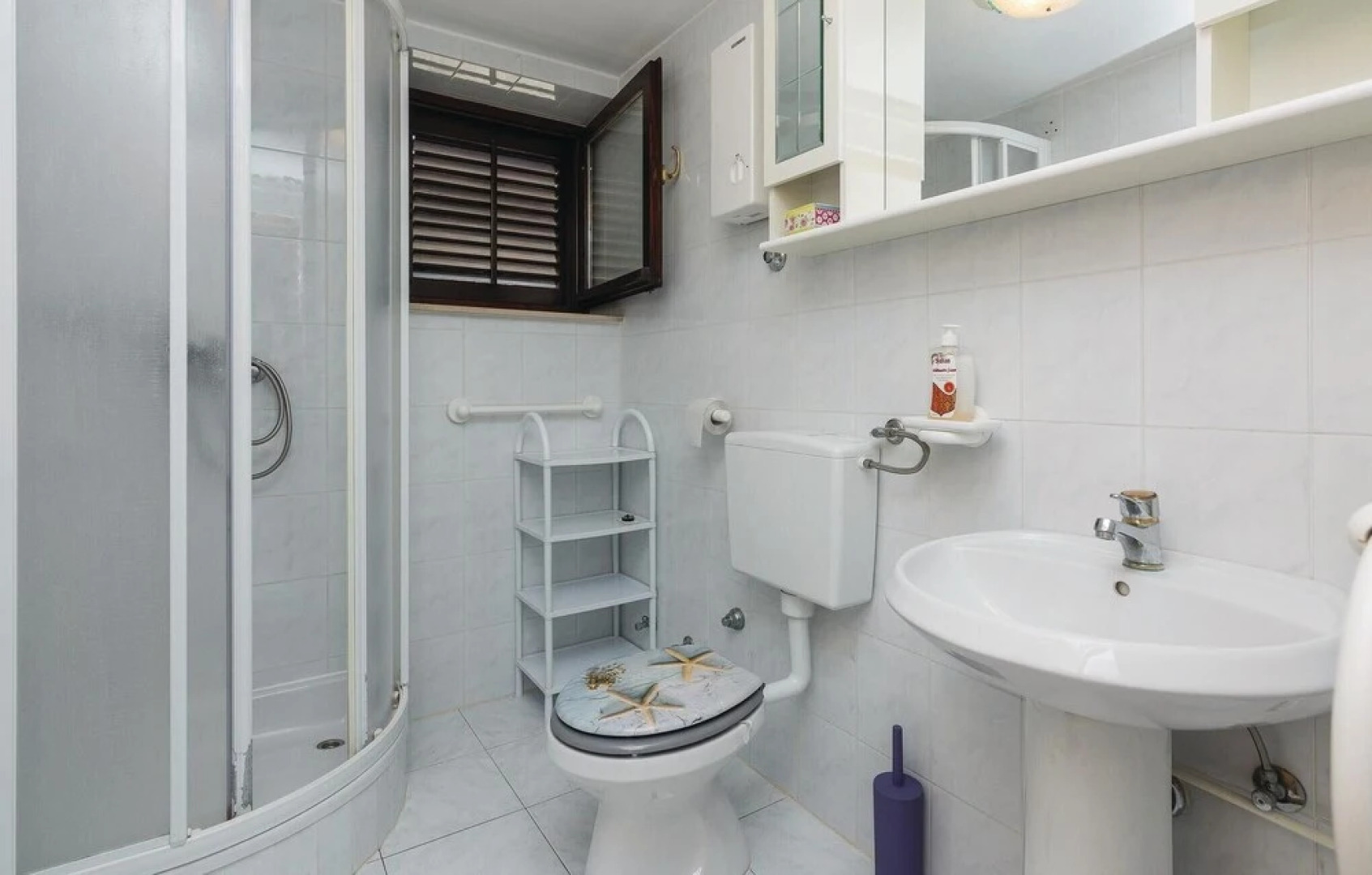 Amazing Home in Rtina With Wifi and 4 Bedrooms