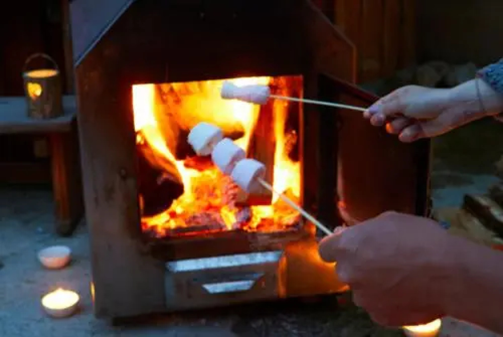 Pinewood Park-Tipis Hot Tubs And Lodges