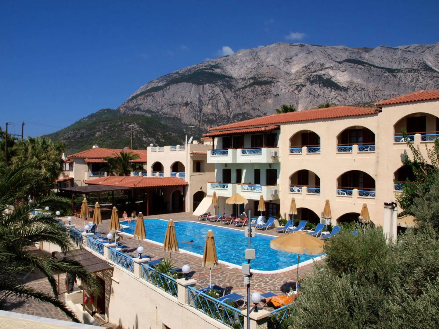 Kampos Village Resort