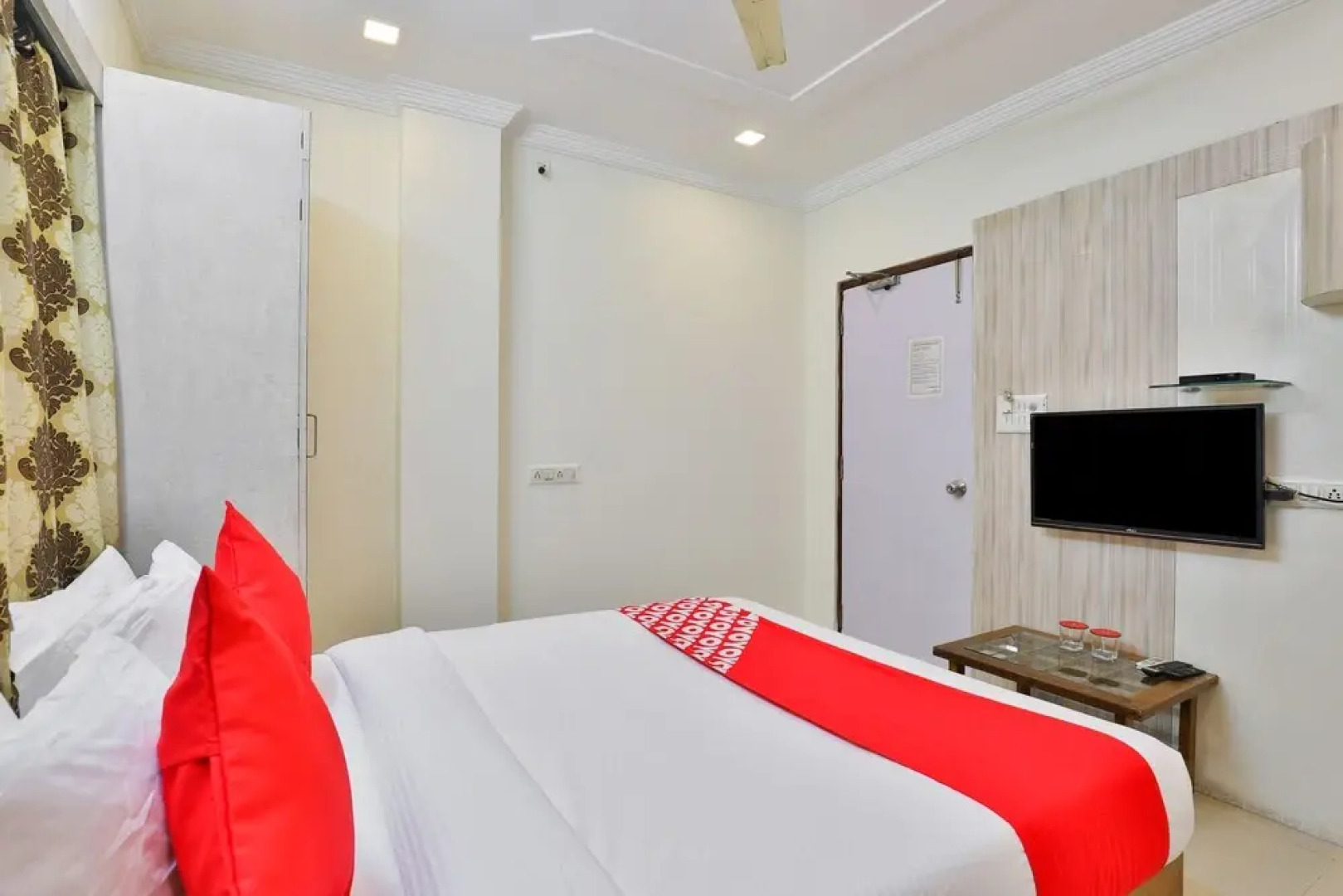 OYO 22841 Hotel Prime Inn