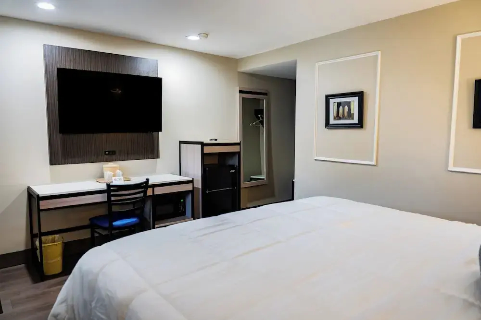 Whitman Motor Lodge