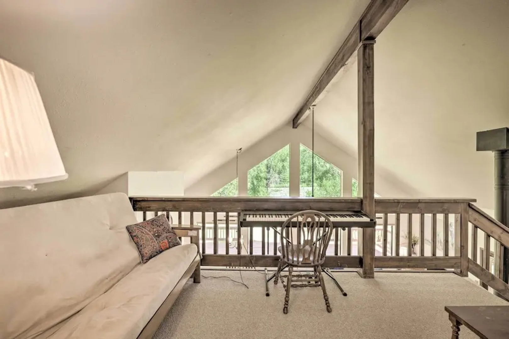 'the River Home' Cabin w/ Yard: Near Wolf Creek!