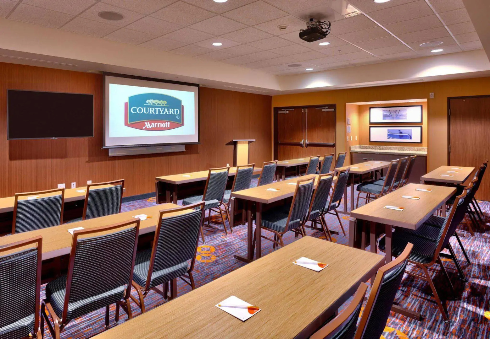 Courtyard Lehi at Thanksgiving Point