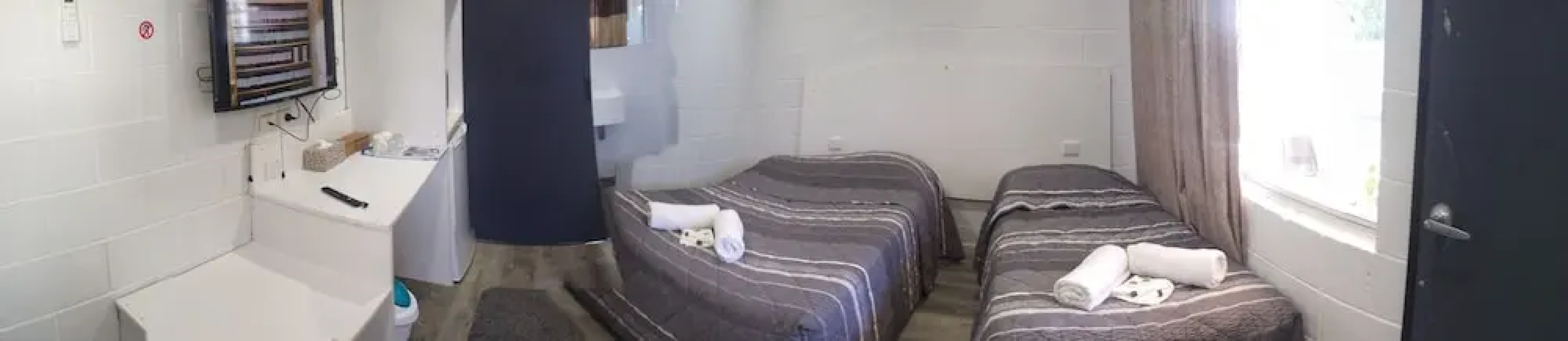 The Oxford Hotel Motel