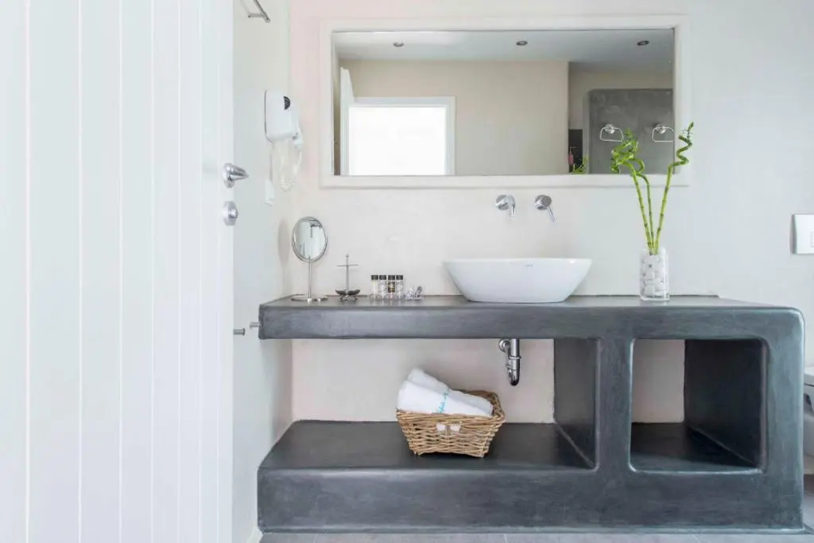 Nefeli Sunset Studios