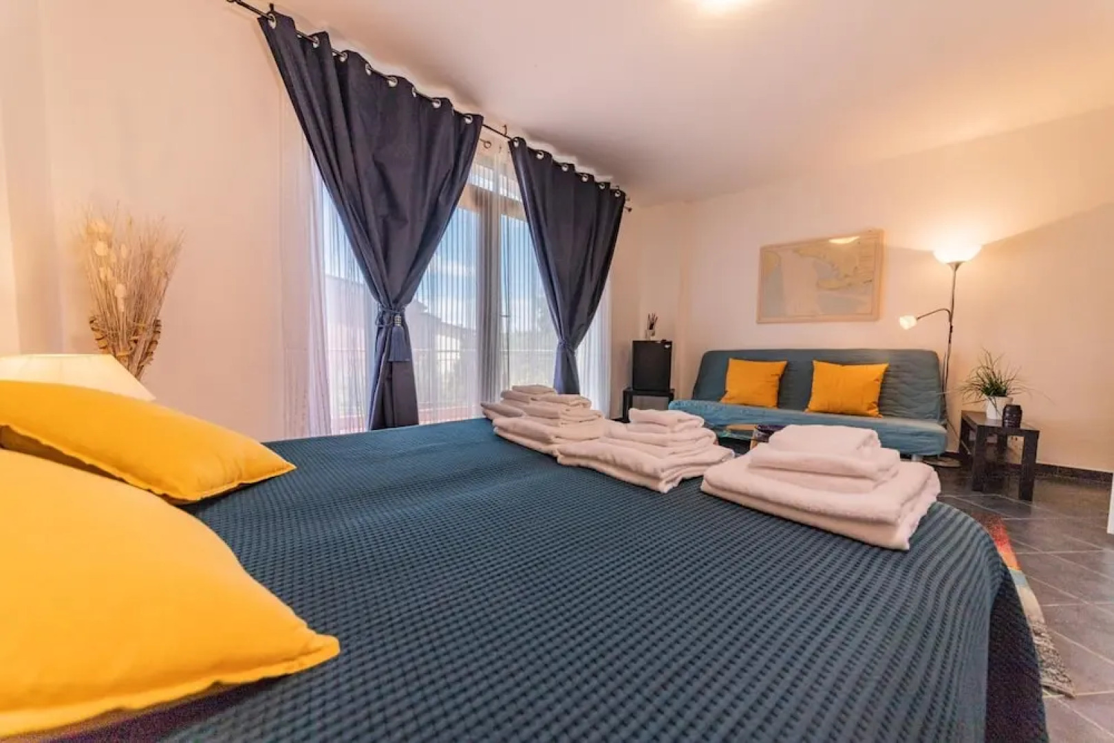 Baia Blu RTA Residence