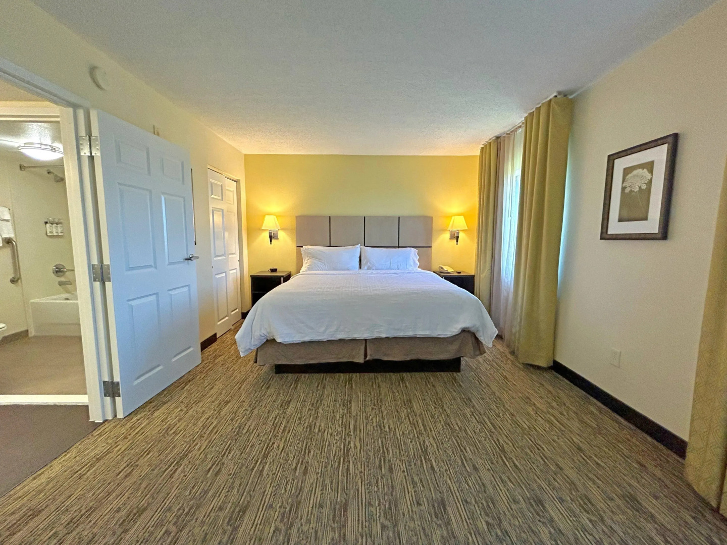 Candlewood Suites Indianapolis Downtown Medical District by IHG