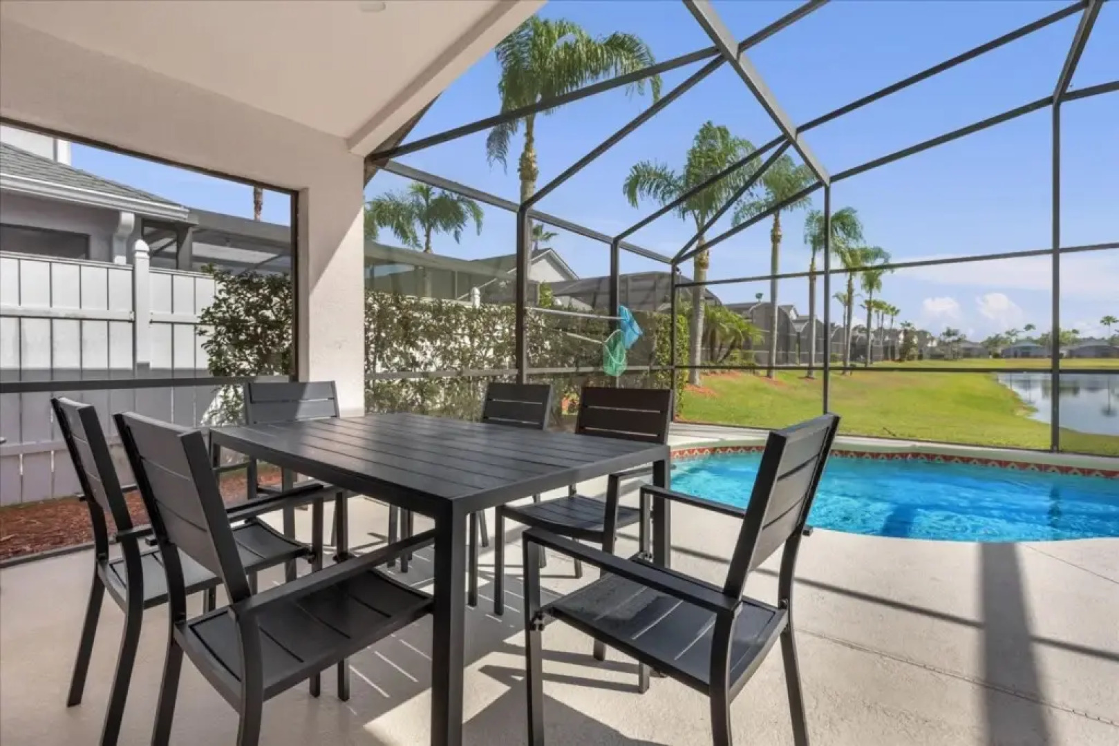 3 Bedrooms / 2 Bathrooms / Lake Berkley (1076 LB), Kissimmee, US