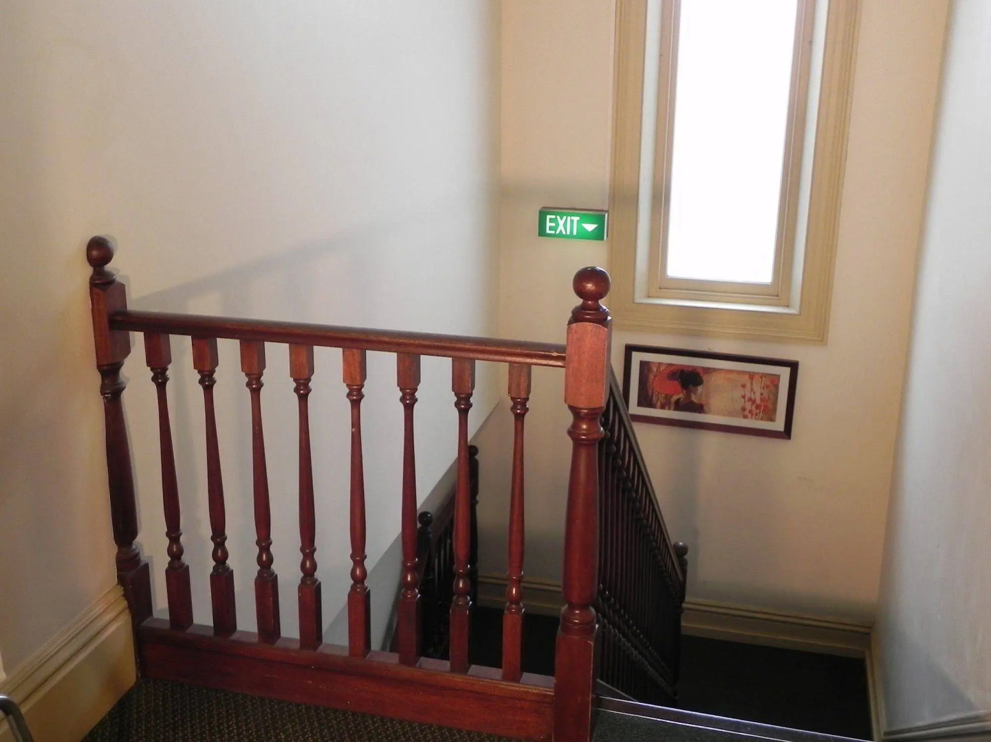 Adelaides Shakespeare Backpackers International Hostel