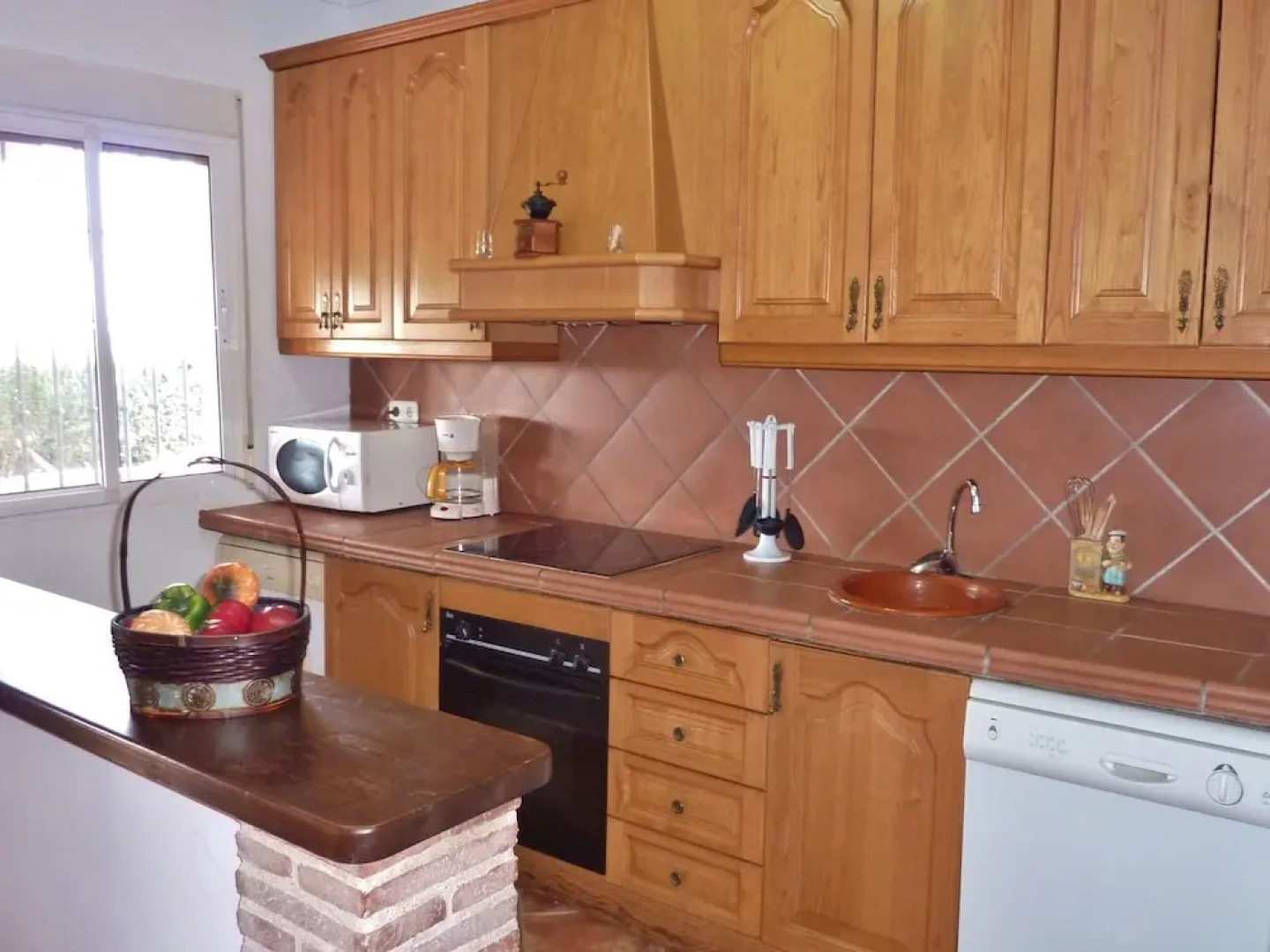 Pretty Cottage in Villanueva de la Concepcion with Pool