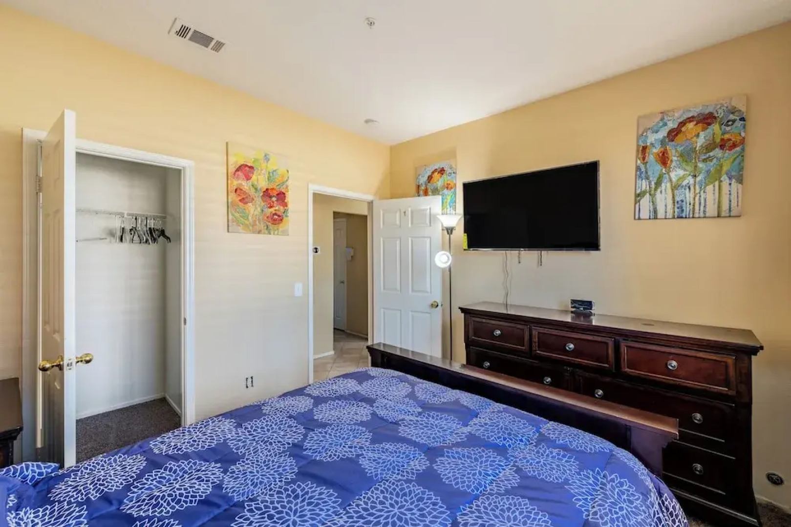 Family-Friendl 4Br Home | Spacious Great Location