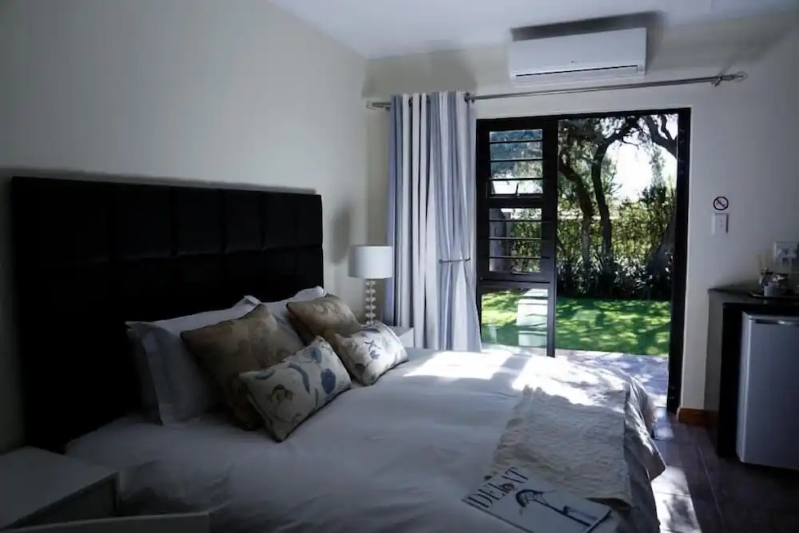 The Hedge Guesthouse