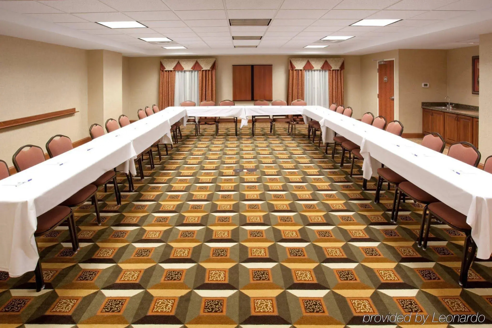 Holiday Inn Express & Suites Loveland by IHG