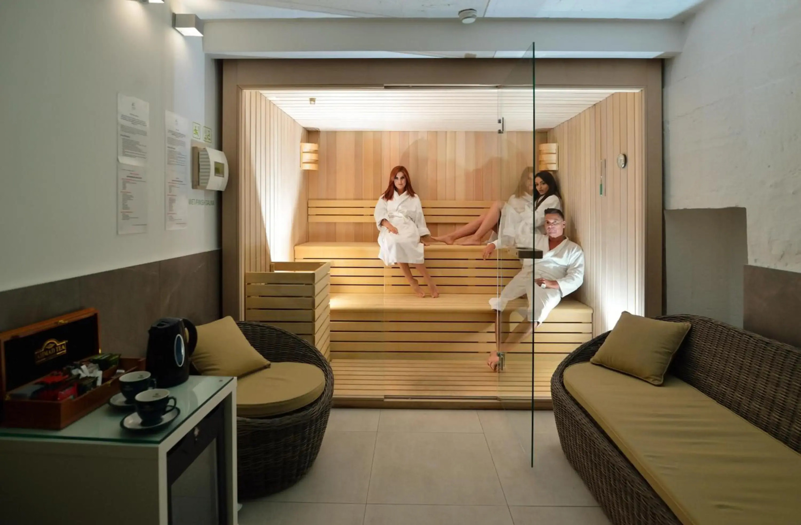 Belgrade Inn Garni Hotel