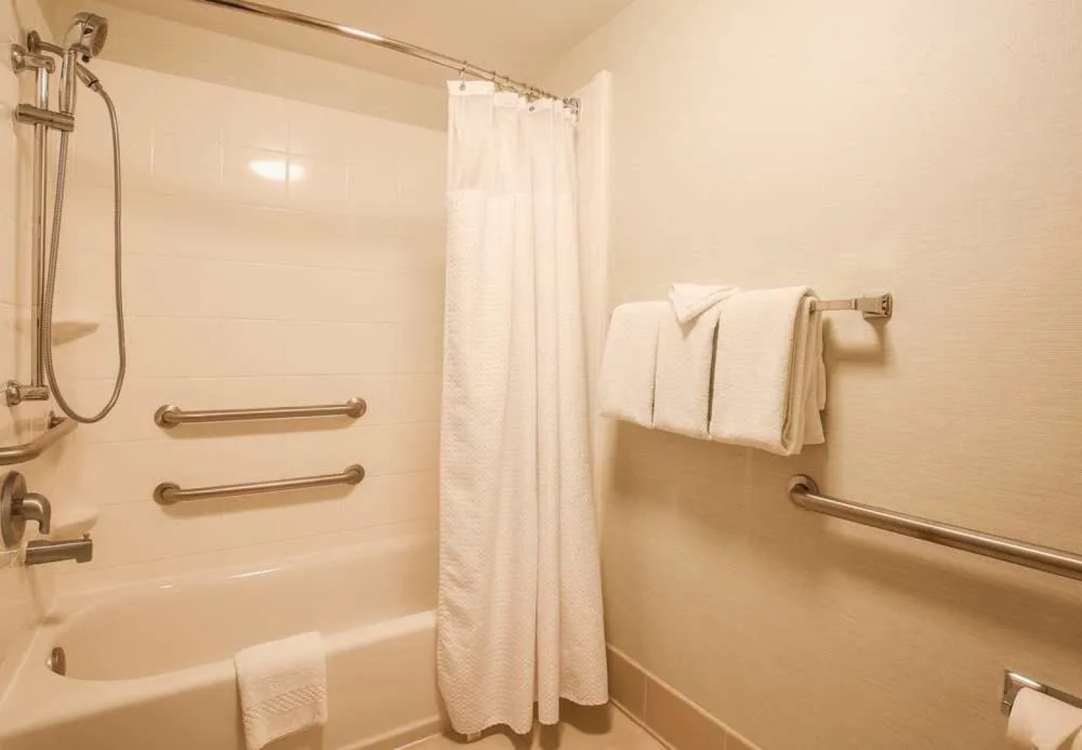 Courtyard Flint Grand Blanc