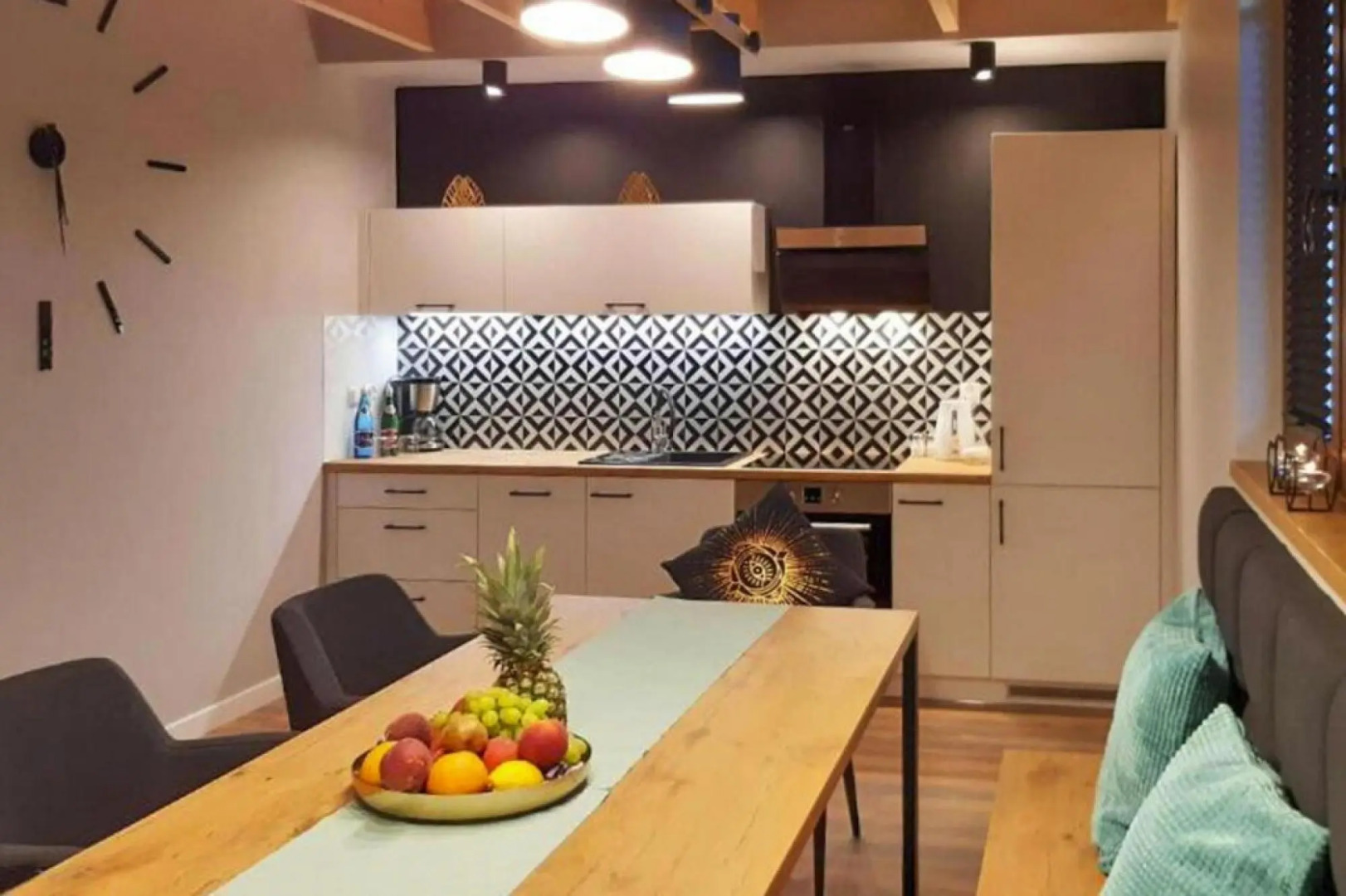 Holiday resort with sauna and jacuzzi, Mielenko