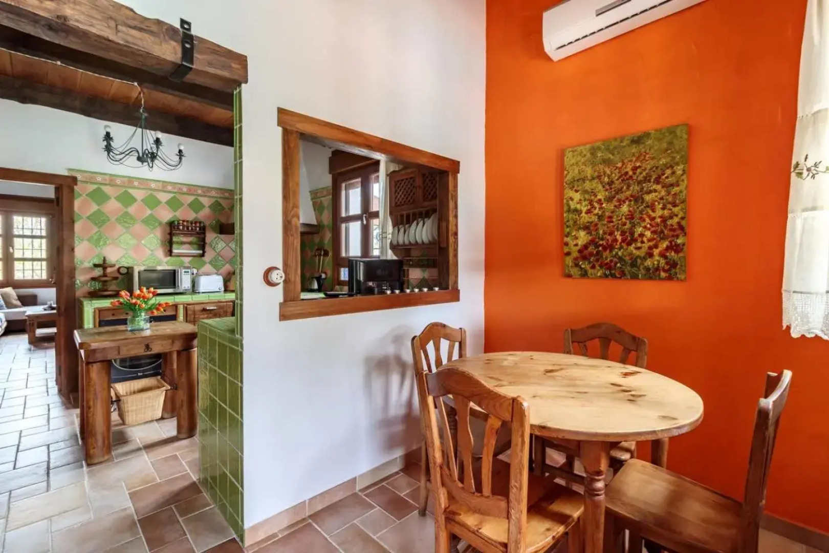 Encantadora casa con piscina privada y chimenea