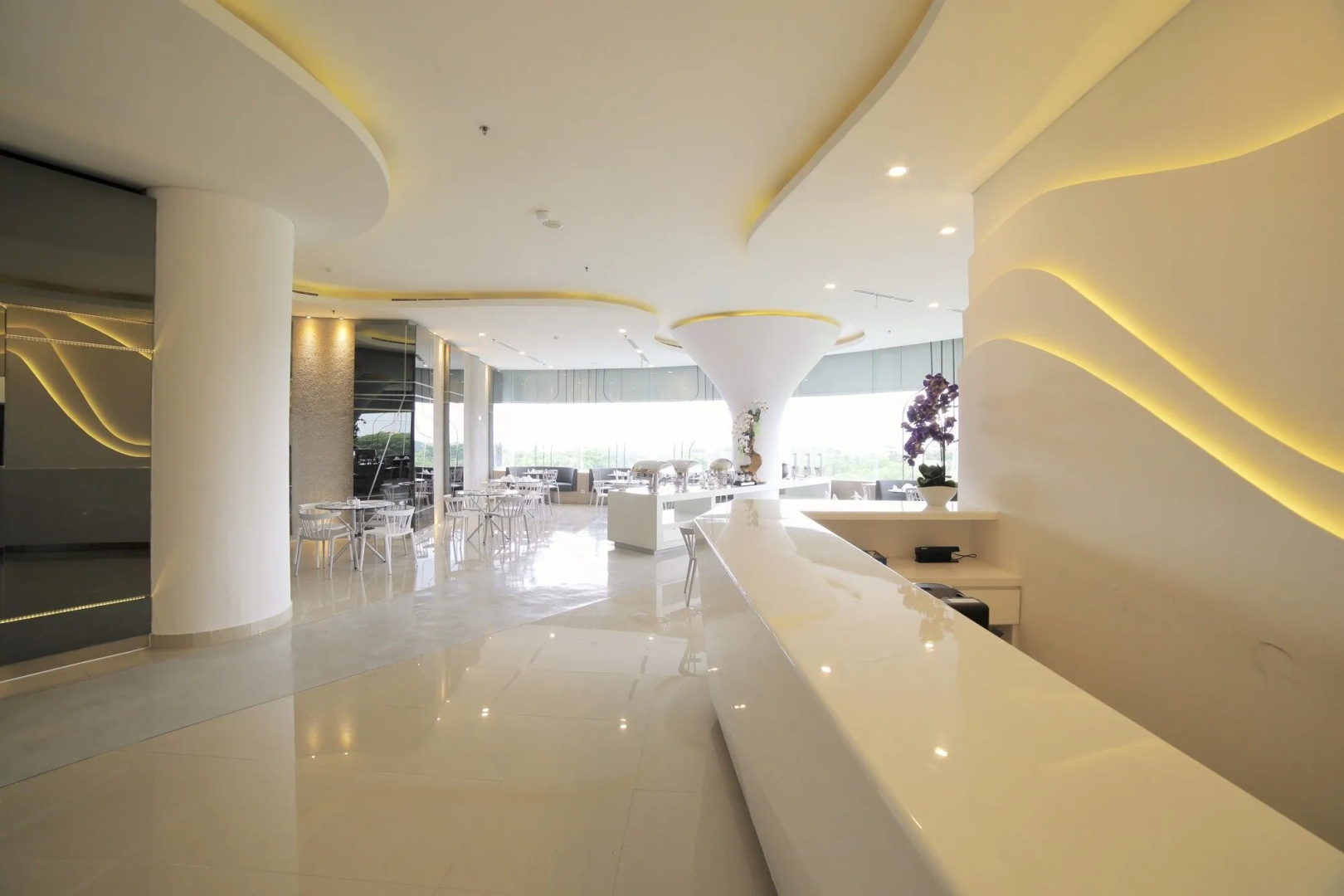 Ozone Hotel Pantai Indah Kapuk