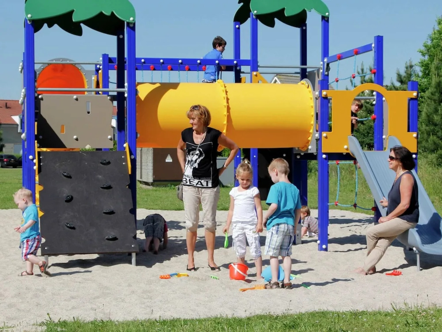 Villa in Maaspark With Sauna and Lake Views