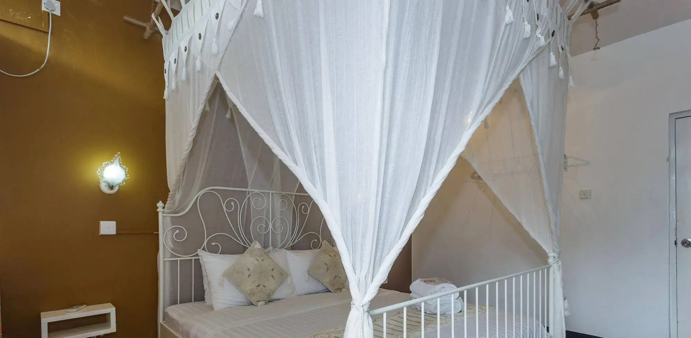 Royce Boutique Hotel