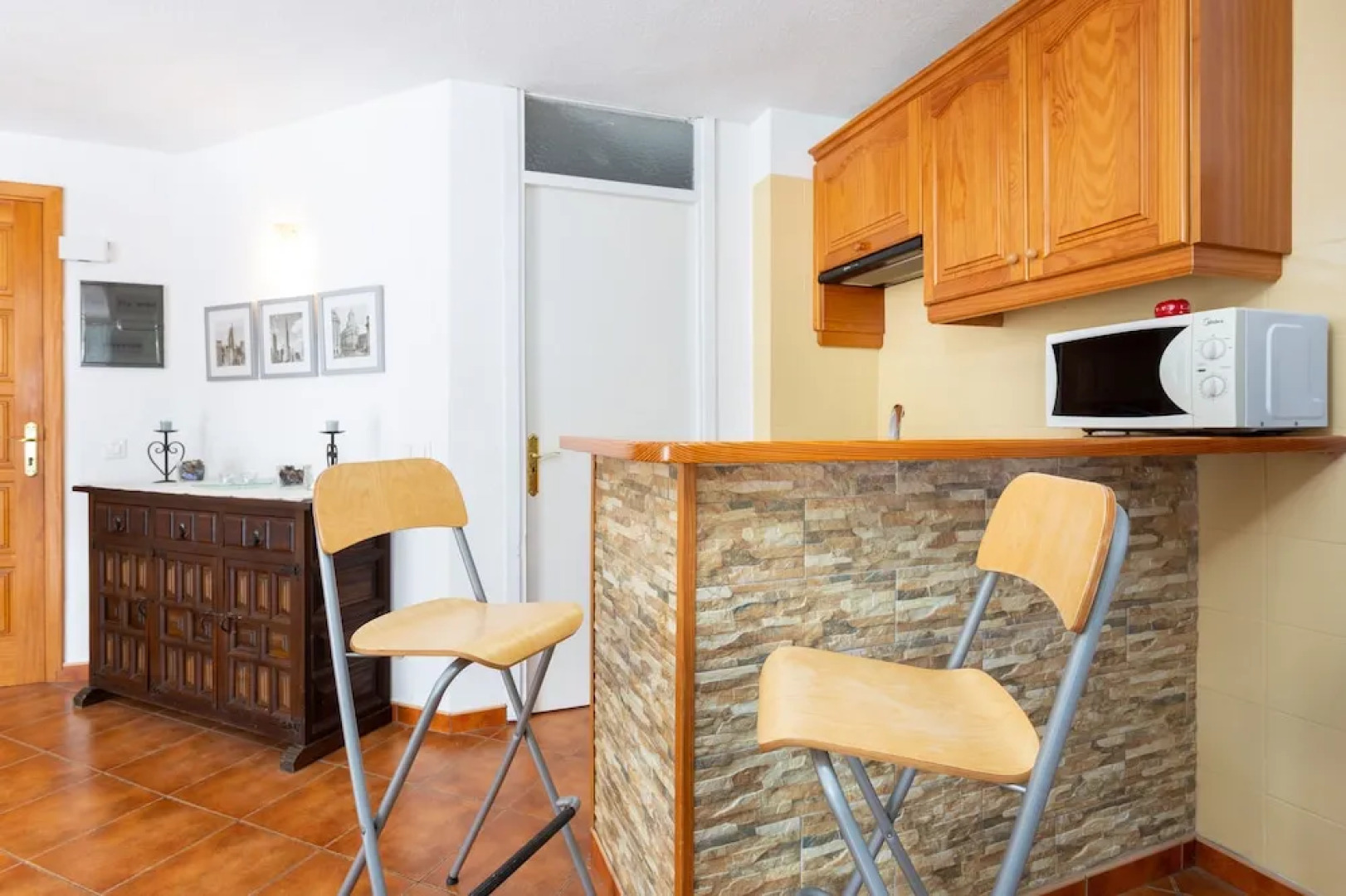 Los Silos Frontline with pool