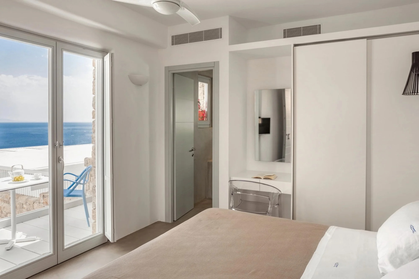 Artemis 7BD Minimal Villa Private Pool Jacuzzi