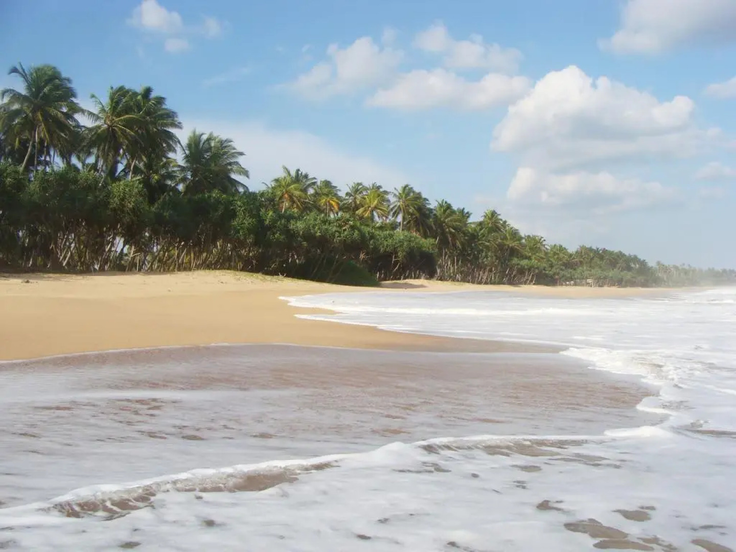 Sanjis The Seaside Cabanas