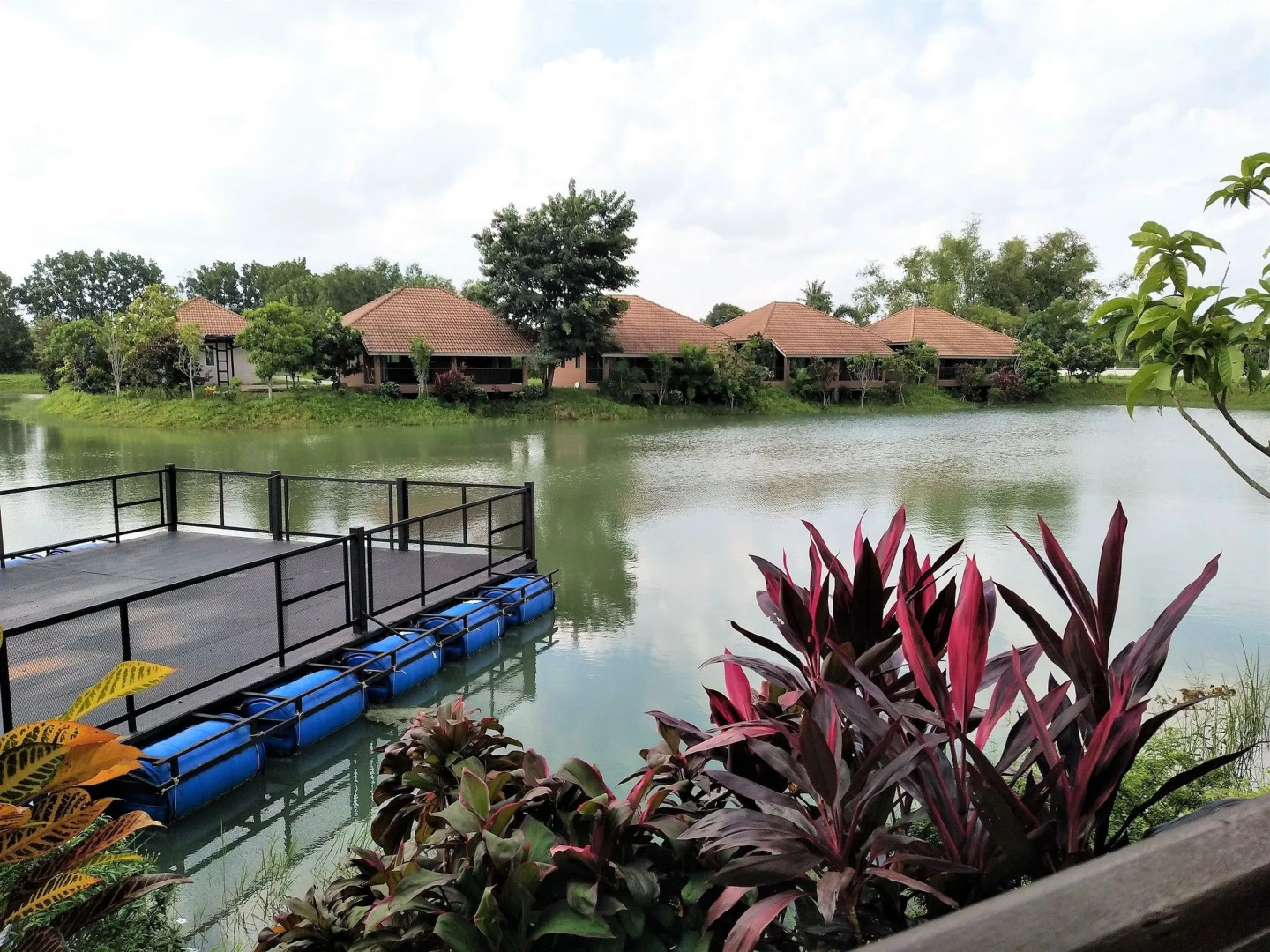 Pirom Lake And Resort