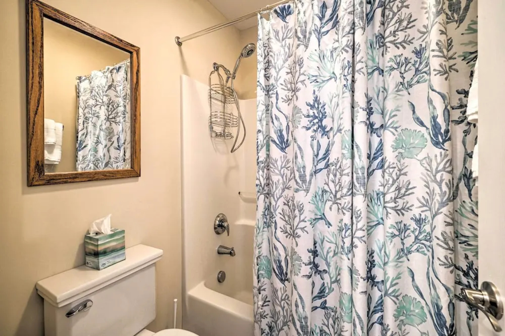 Marina & Beach Club Access: Condo in Southport
