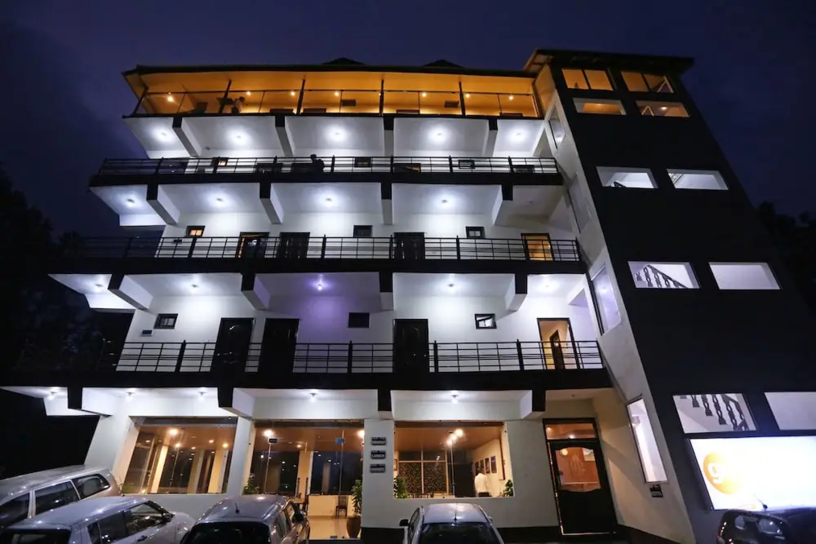 OYO 6517 Satyam International