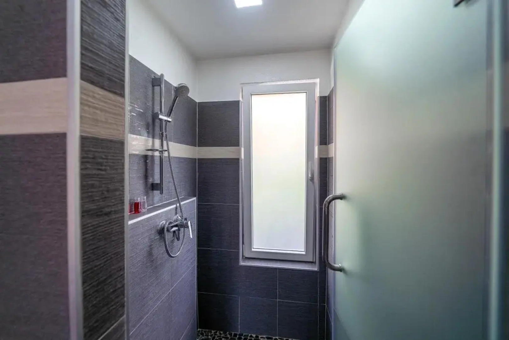 Boat House by Siam Royal Collection (Cbs Travel Asia)