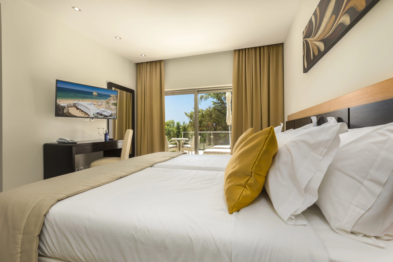 Caneiros Luxury House & Suites