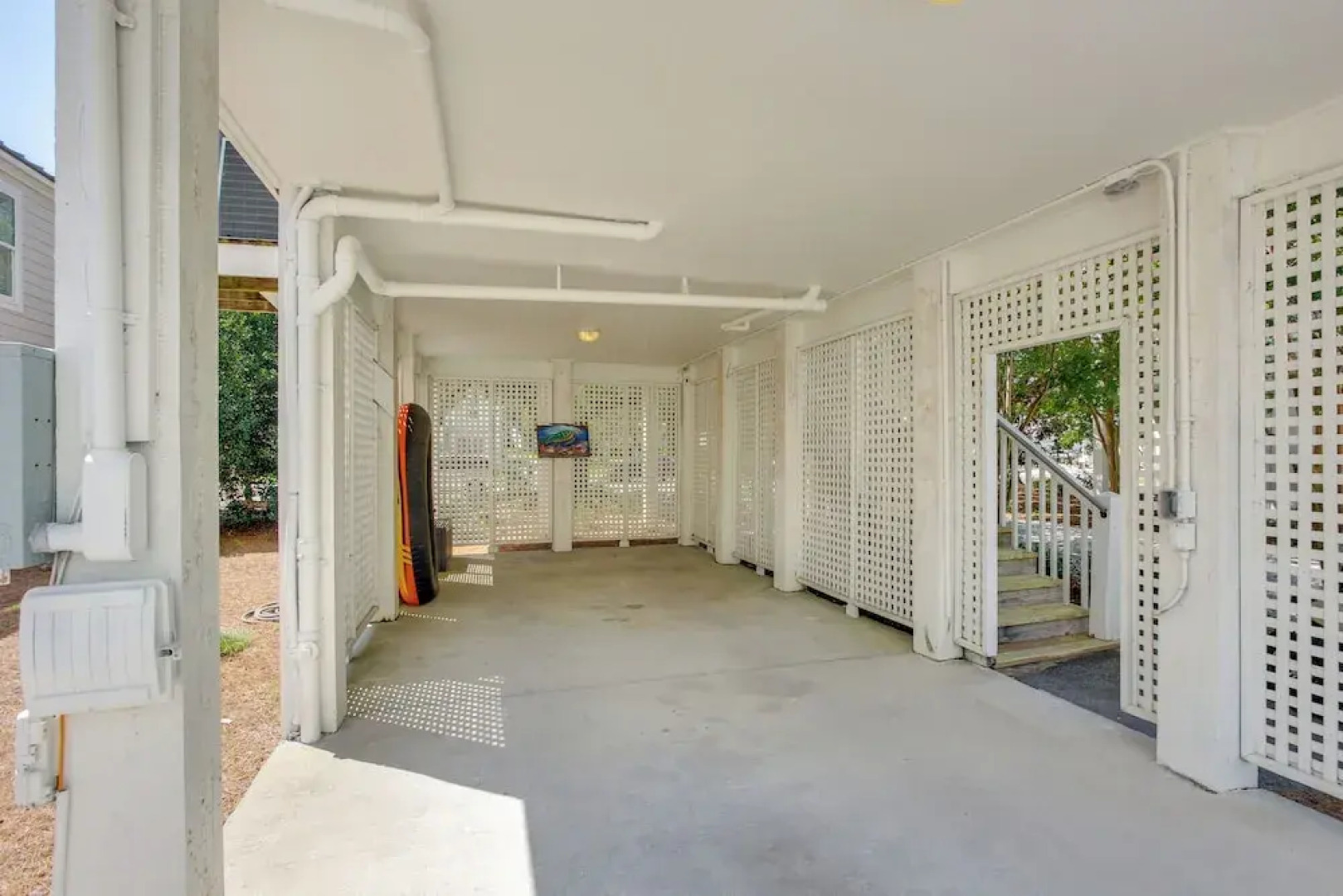 Walk to Beach: Cottage w/ Yard in Pass Christian!