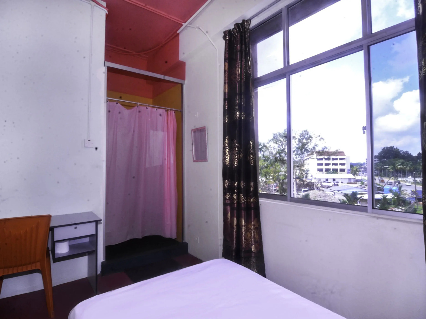 Spot On 89823 Rooms Inn