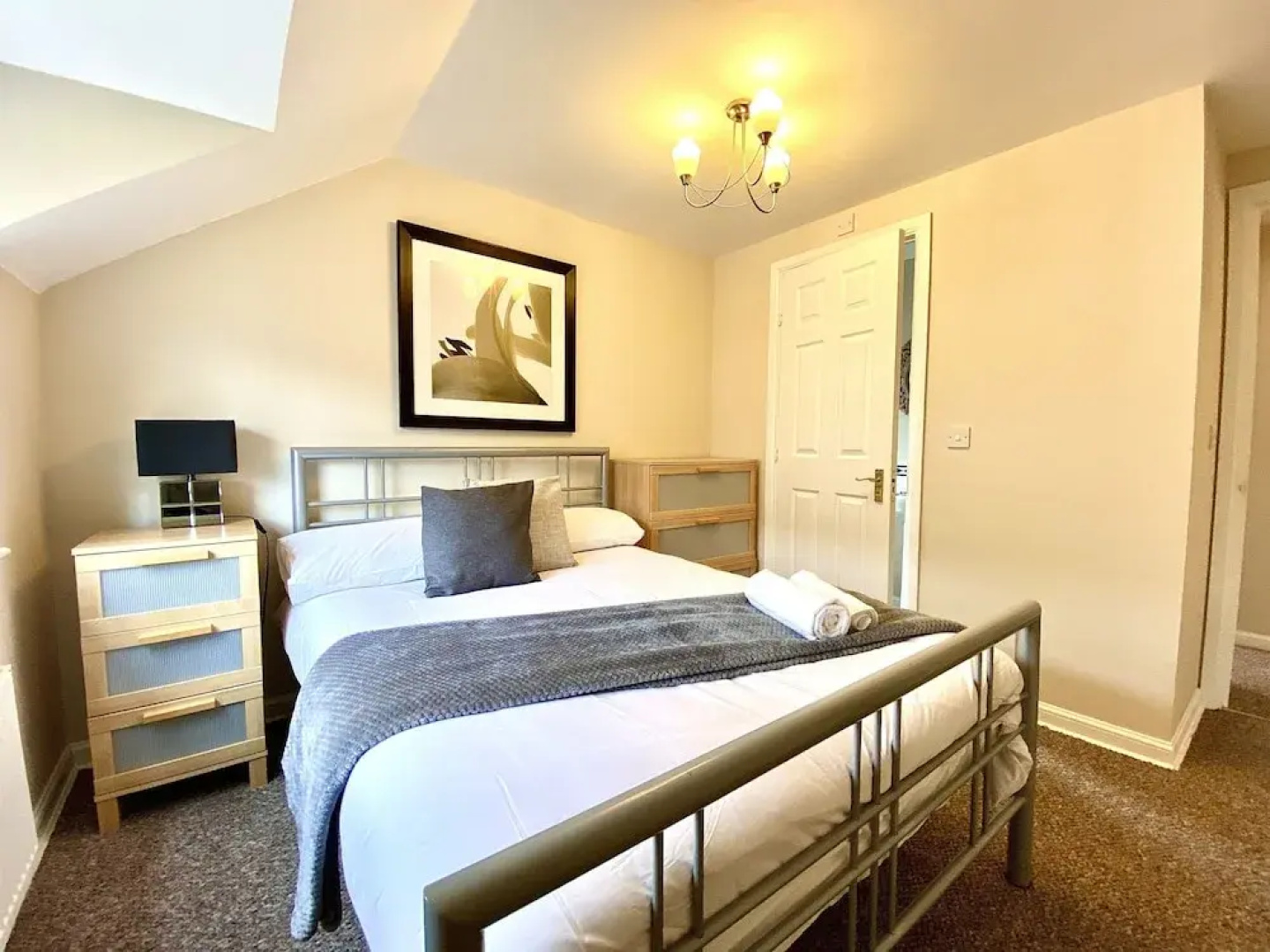 Aylesbury Contractor & Staycation Home