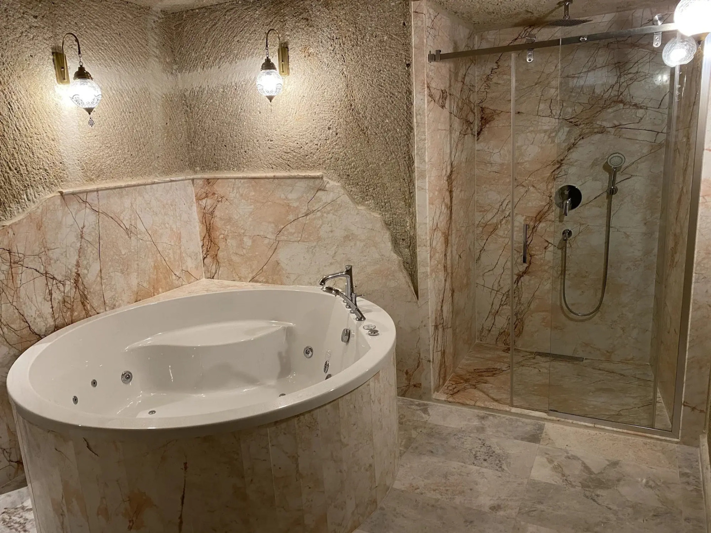 Roma Cave Suite Hotel