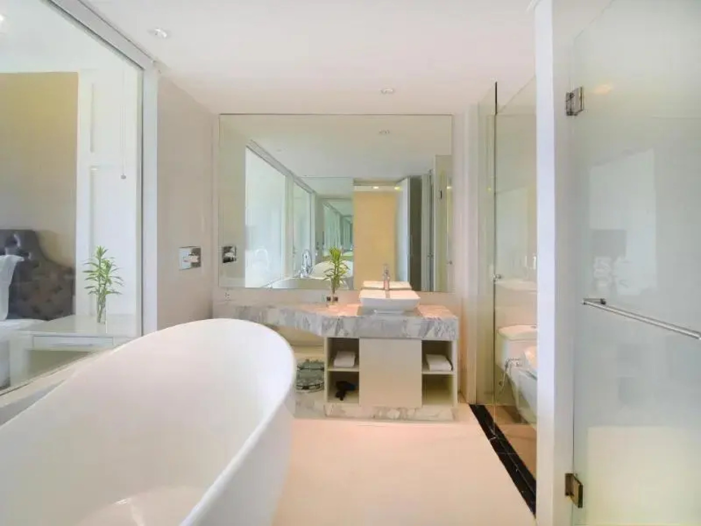 Dreamland Paradise Hotel