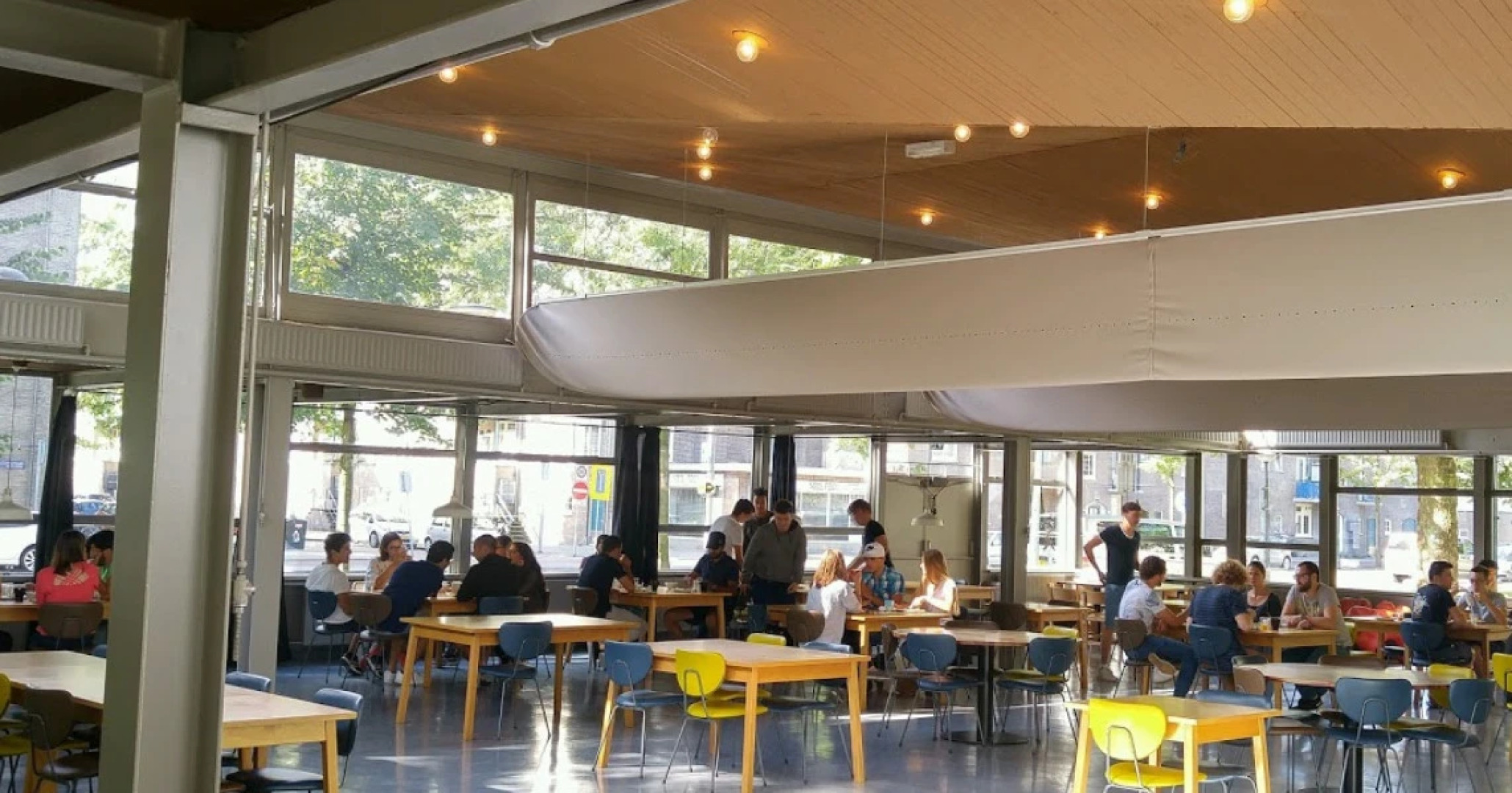 WOW Hostel Amsterdam