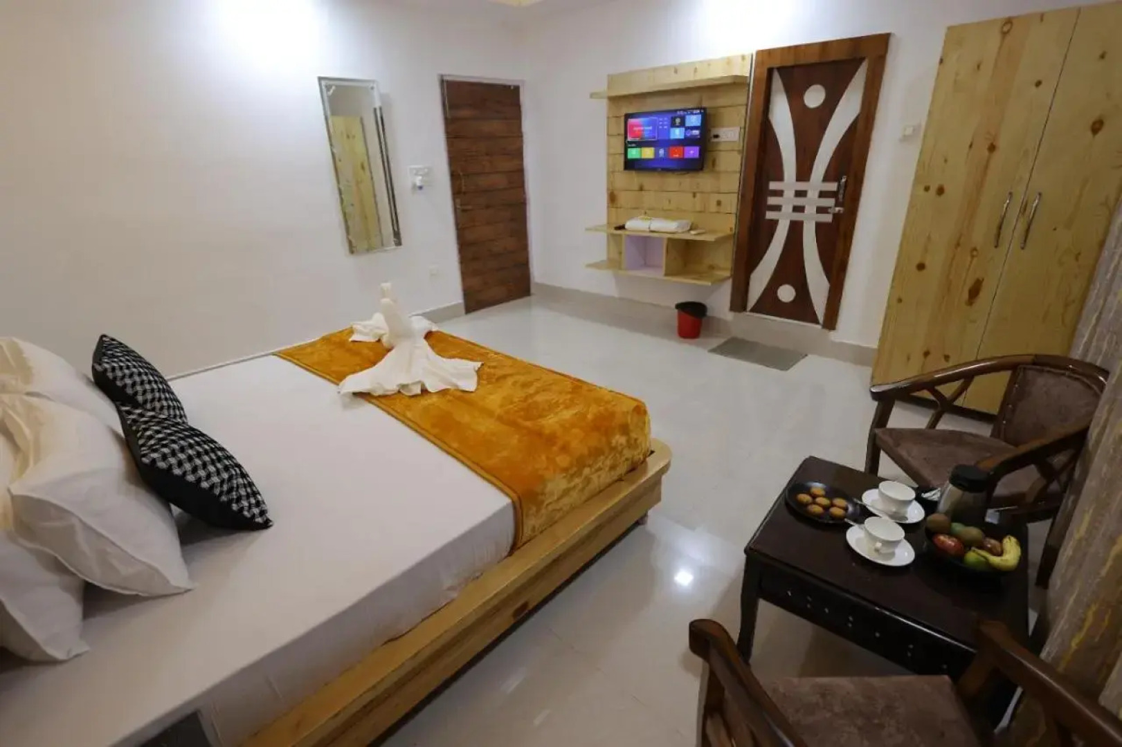 Hotel The Queen by Jal's