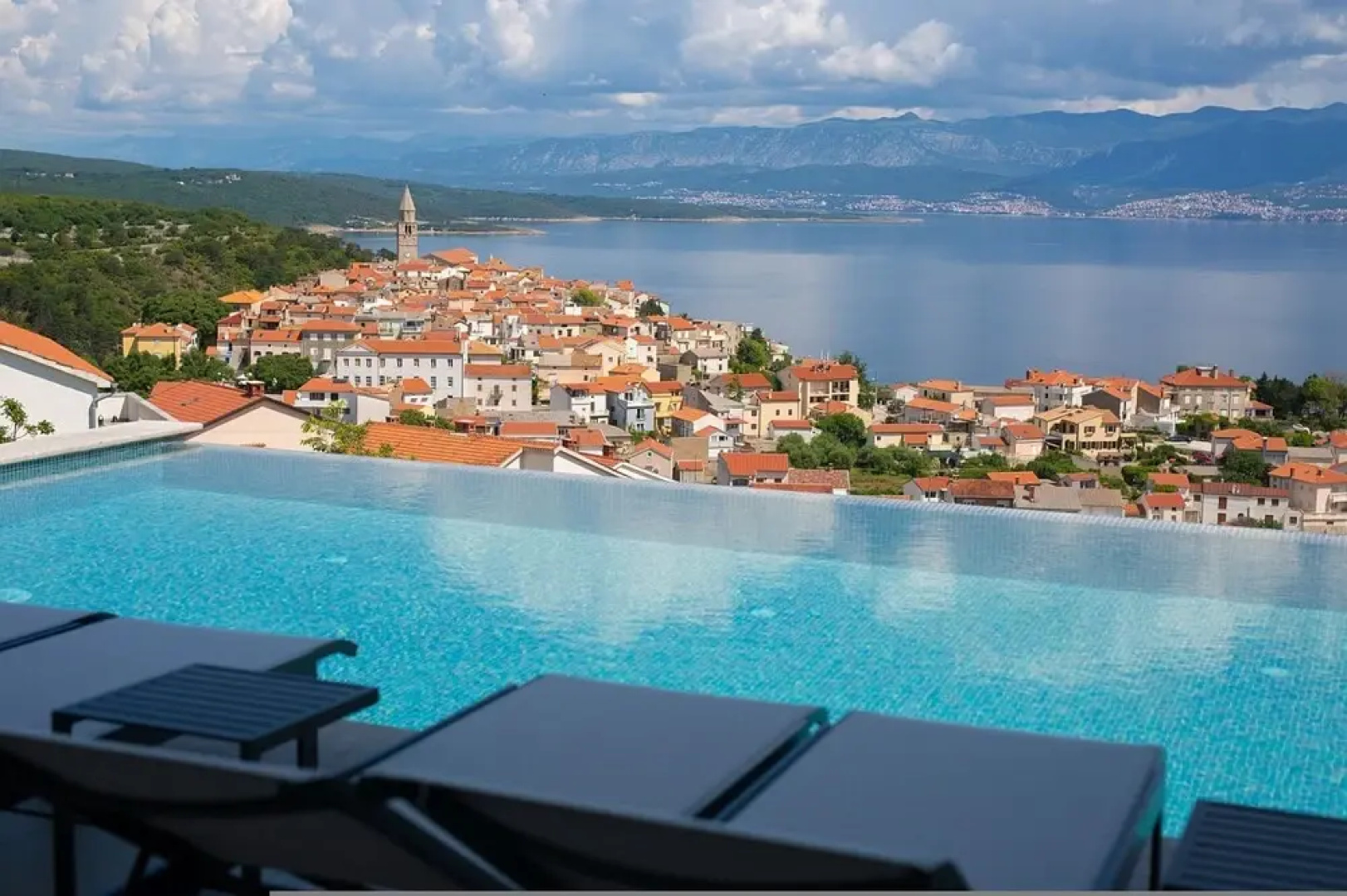 Villa Majestic With Sauna and Beautiful Views