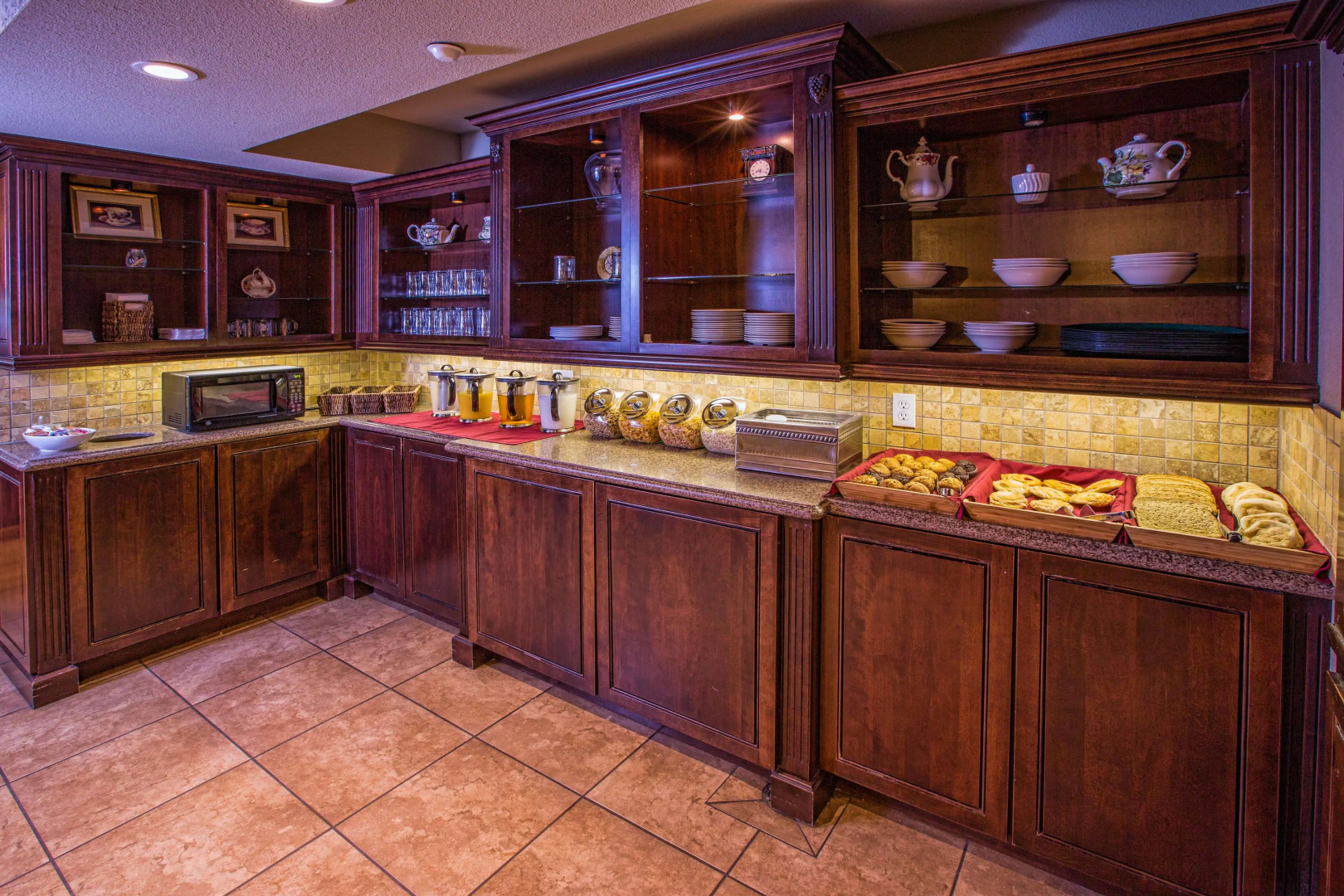 Ascot Suites