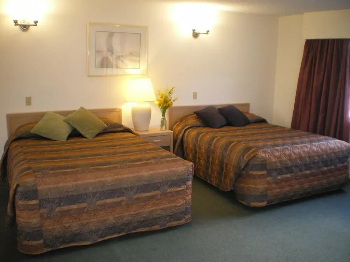 Campbell River Lodge by Riverside