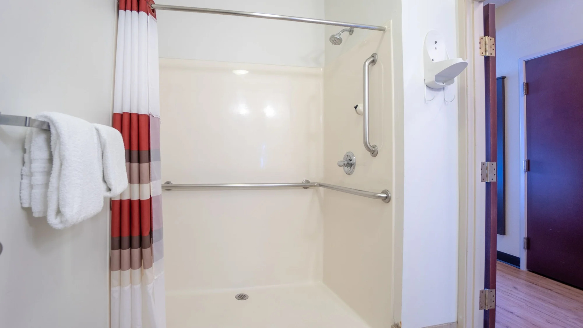 Red Roof Inn & Suites Indianapolis Airport